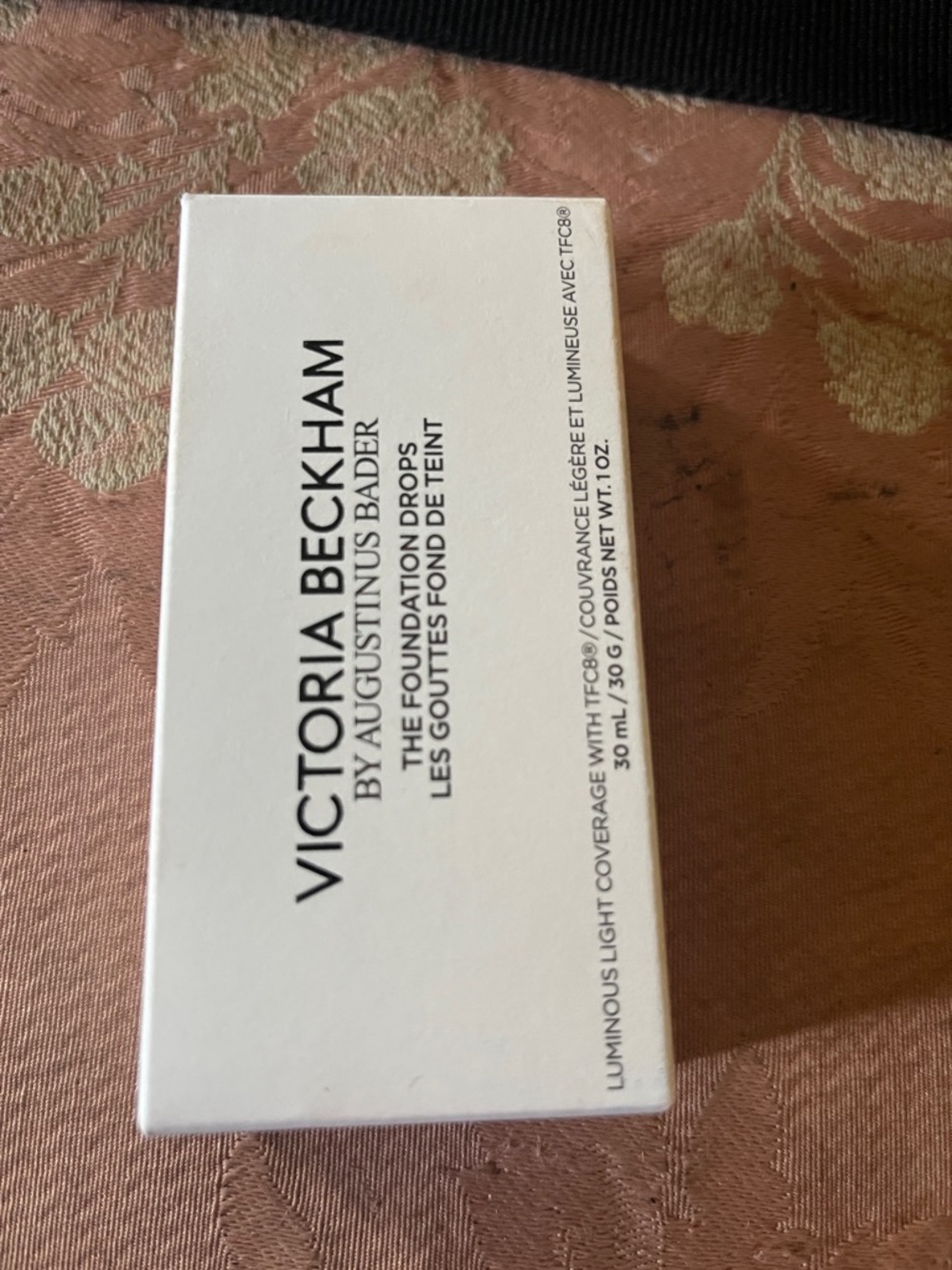 Victoria Beckham White Foundation Drops Box